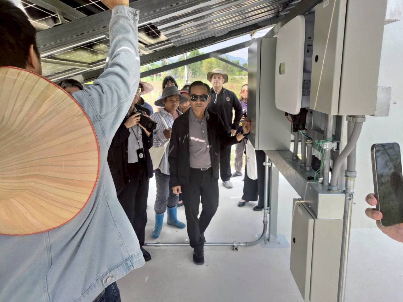 title - ส.ป.ก. ร่วมกับ TICA และ GIZ ลงพื้นที่โครงการนำร่องระบบสูบน้ำพลังงานแสงอาทิตย์เพื่อการเกษตรที่ยั่งยืนในเขตปฏิรูปที่ดิน ณ แปลงพื้นที่ คทช. จังหวัดชลบุรี